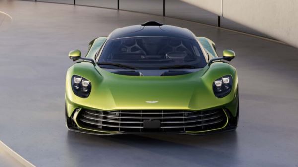 Посмотрите на 1064-сильный суперкар Aston Martin Valhalla. Он набирает «сотню» за 2,5 секунды