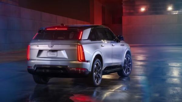 Объявлены цены и характеристики электрического внедорожника Cadillac Escalade IQ